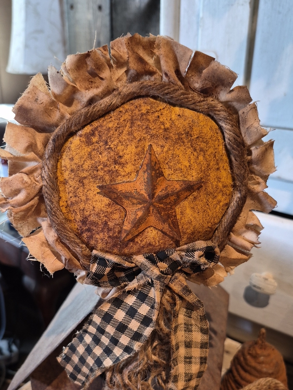 Primitive Daisy Flower